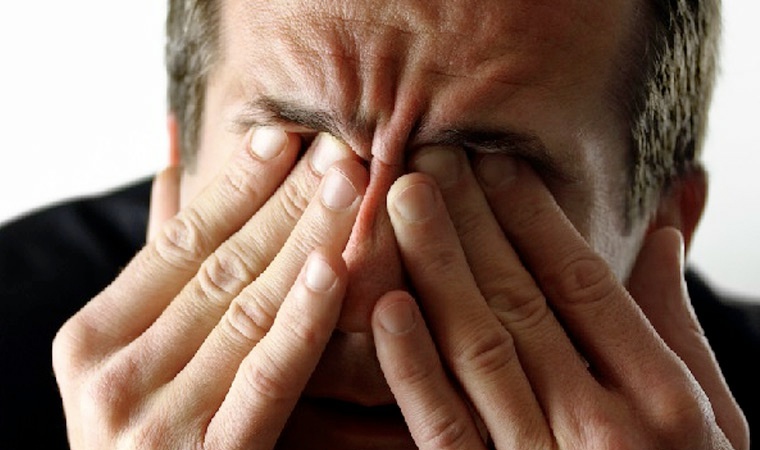 Боль в глазах