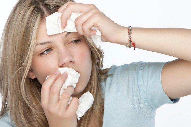 Когда обращаться к отоларингологу