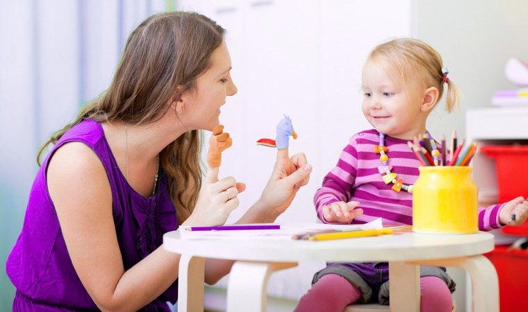 Логопед-психолог-с-маленькими-детьми