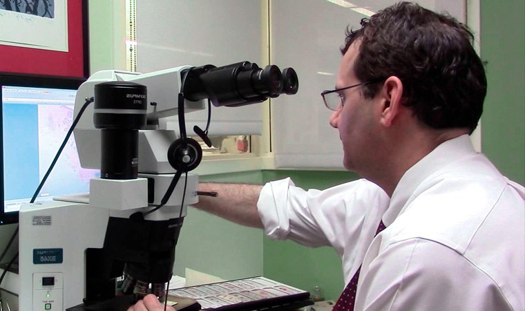 Патологоанатом