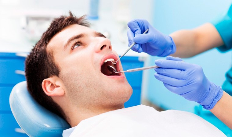 Прием у парадонтолога