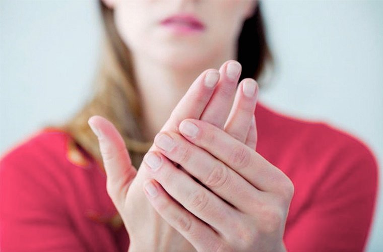 Симптомы болезни Рейно