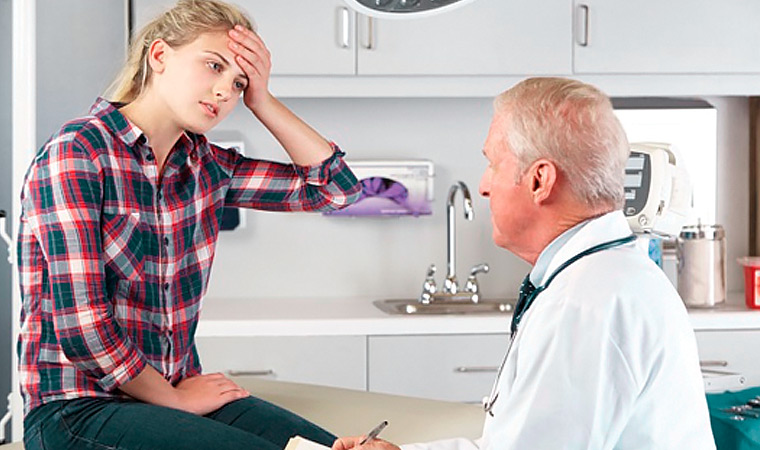 Врач лечащий головную боль