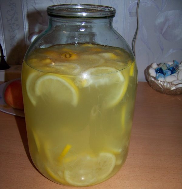 Мед с лимоном и чесноком: рецепты для сосудов и иммунитета