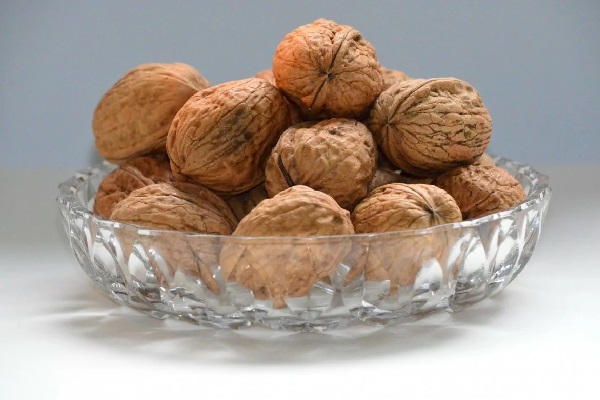 Грецкие орехи
